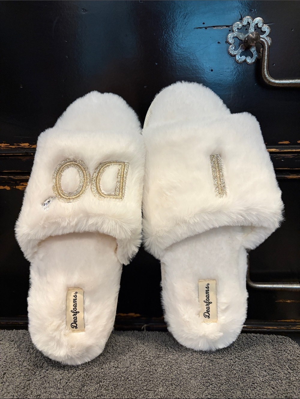 dearfoams White Plush 'I' and 'DO' Bridal Slide Slippers with Gold Embroidery